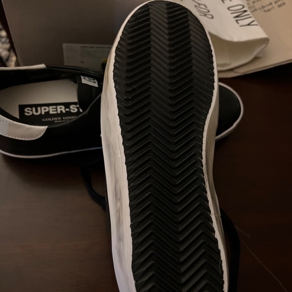 Golden Goose Superstar Low Top Sneakers - Picture 3 of 6